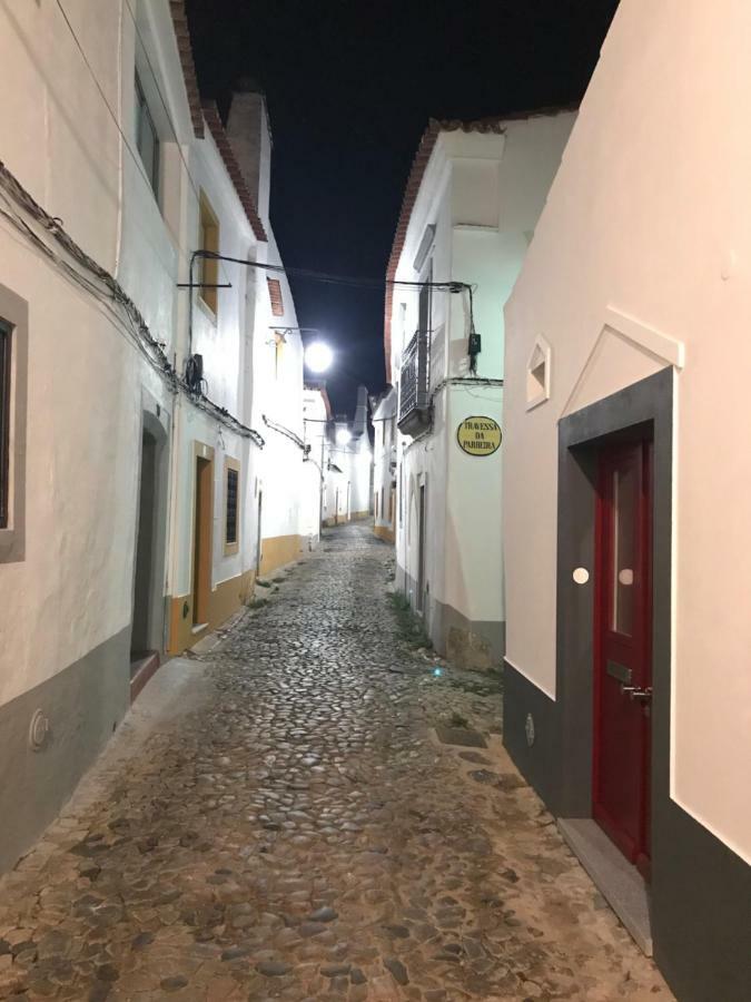 Appartamento Casa Do Cabido - Elegance In Simple Traits Évora Esterno foto